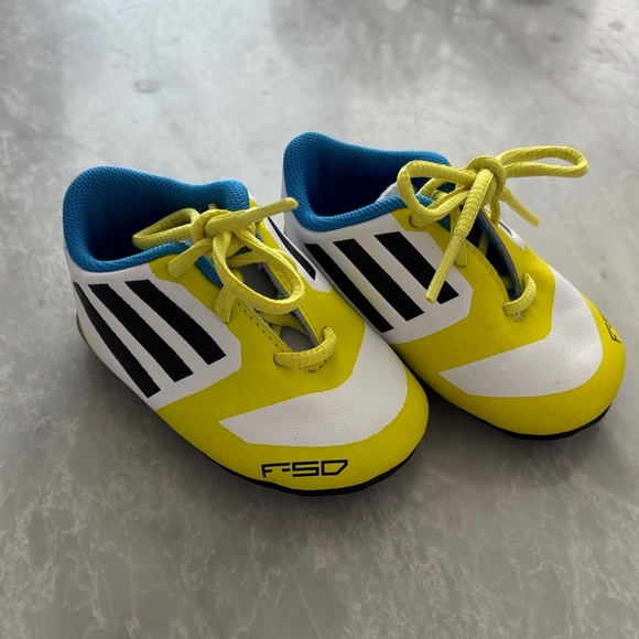 adidas Kids Yellow and White Sneakers with Black Stripes - Picture 1 of 3